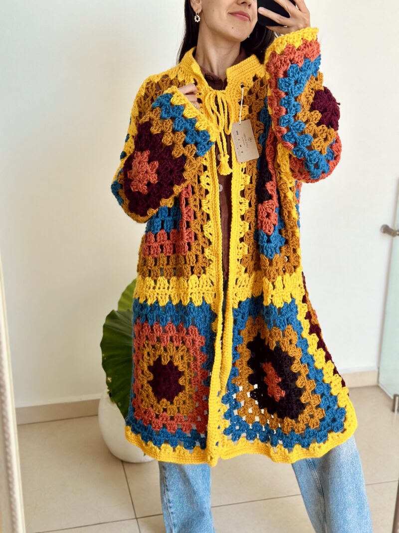 Suéter tejido a crochet colores otoñales - Imagen 2