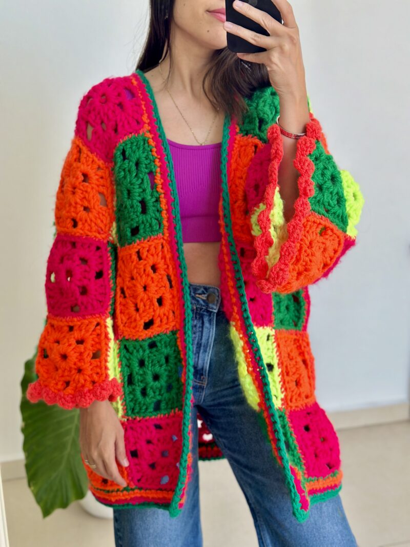 Suéter tejido a crochet colores - Imagen 2