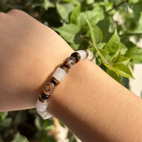 Pulsera piedra blanca cremosa