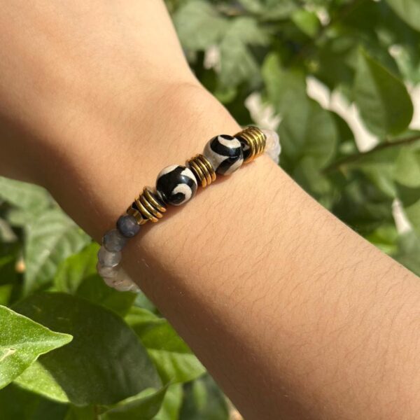 Pulsera ojo negro
