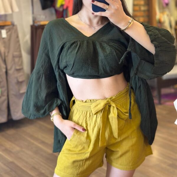 Short Amara Mostaza